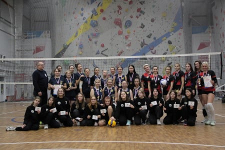 В городе Апатиты прошел чемпионат по волейболу среди женских команд