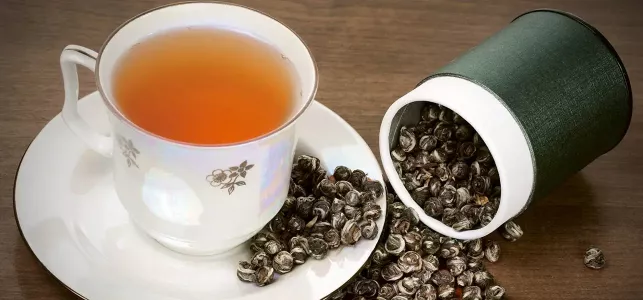 «Это жемчужина»: доктор назвал самый полезный вид чая — защищает от рака, диабета и болезней сердца