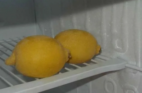 Вкуснее и полезнее: Вот зачем замораживать лимоны — невероятные изменения фрукта, сложно поверить
