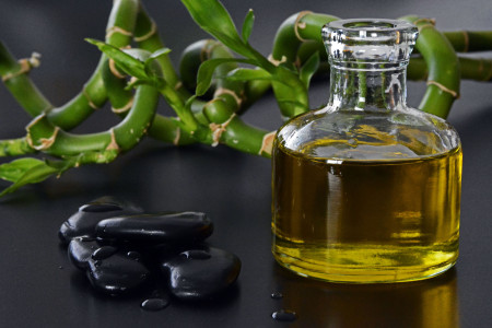 «Снизит холестерин и приведет в норму давление»: назван вид масла, который может избавить от многих проблем со здоровьем — это не оливковое