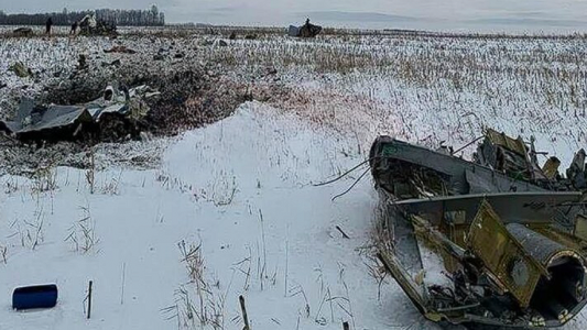 Новые подробности крушения Ил-76: Картаполов заявил о выживших пленных — следом летел второй самолет