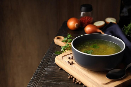 Продлит жизнь: рецепт «солнечного» супа биохимика Александра Сунь — проще в готовке найти сложно