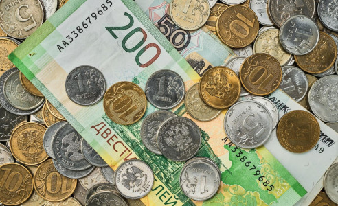 «Доллар будет стоить 200 рублей»: Финансовый аналитик рассказал, когда ждать обвала российской валюты