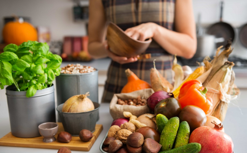 Защита от опухолей: Фрукты и овощи какого цвета предотвратят рак и продлят жизнь — совет онколога