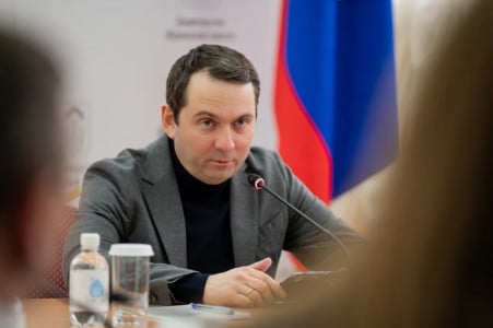 Андрей Чибис отчитается о своей работе перед депутатами