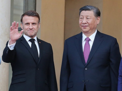 «Унижен и высмеян»: политик Филиппо заявил, что Си Цзиньпин мастерски растоптал Макрона на встрече — так умеют только азиаты