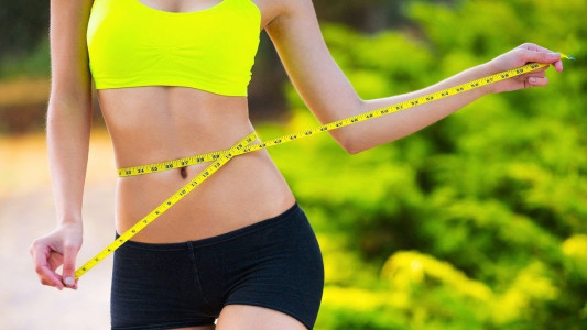 До 1 кг в неделю: Возрастной жир покинет организм с легкостью — правила похудения от врача Эми Ли