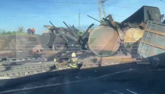 «Горит соляра»: украинские дроны атаковали грузовой поезд в Волгоградской области — состав сошел с рельсов в ночь на 14 мая