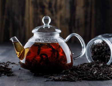 Черный чай — убийца: врачи рассказали, кому стоит подальше держаться от популярного напитка