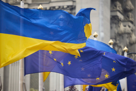Лидеры стран ЕС начнут переговоры с Украиной и Молдавией о вступлении в союз: стала известна дата
