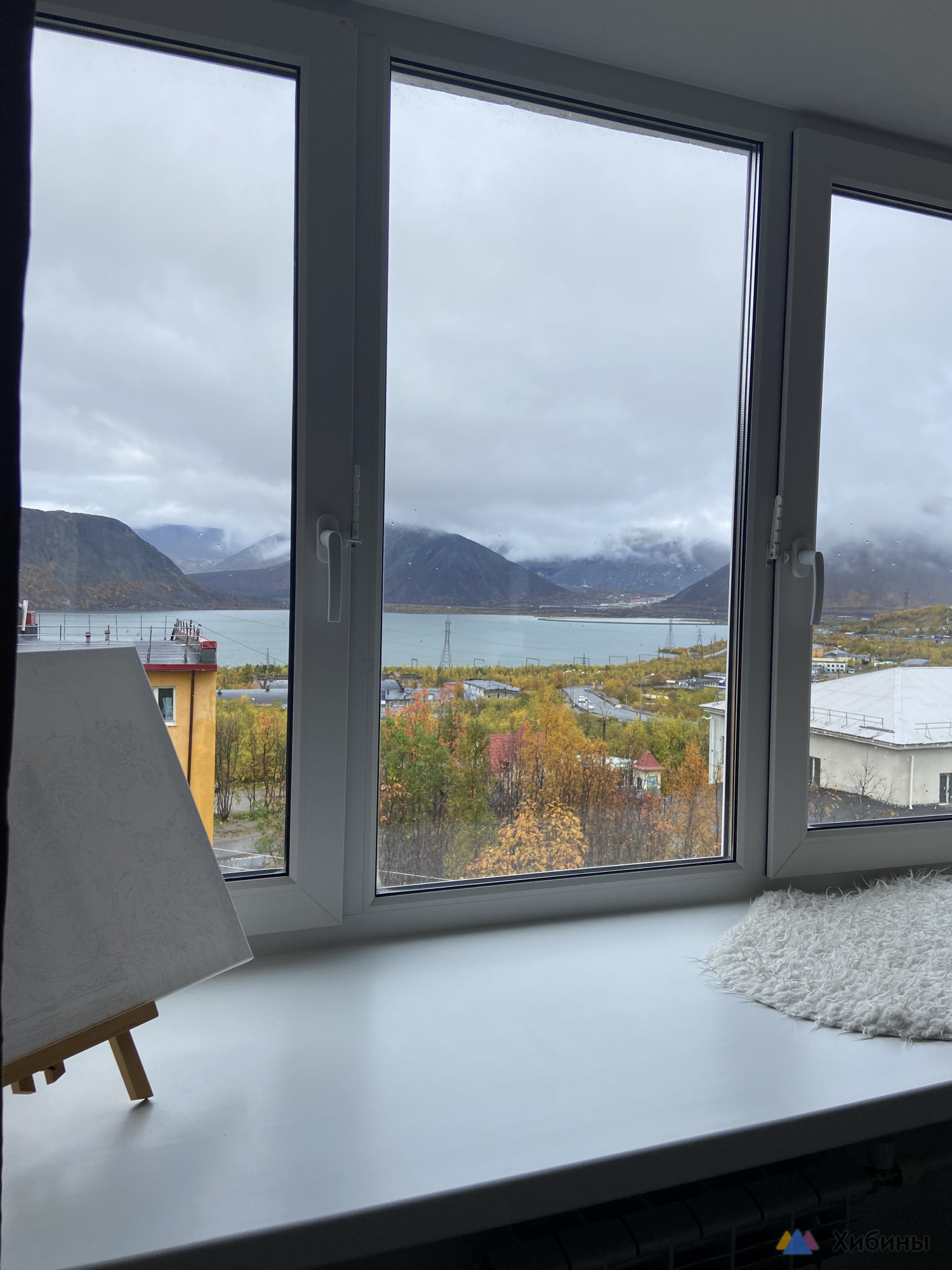 Уютная новая квартира с панорамным видом на горы и озеро