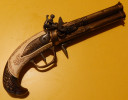 Трёхствольный пистолет 18 века - макет