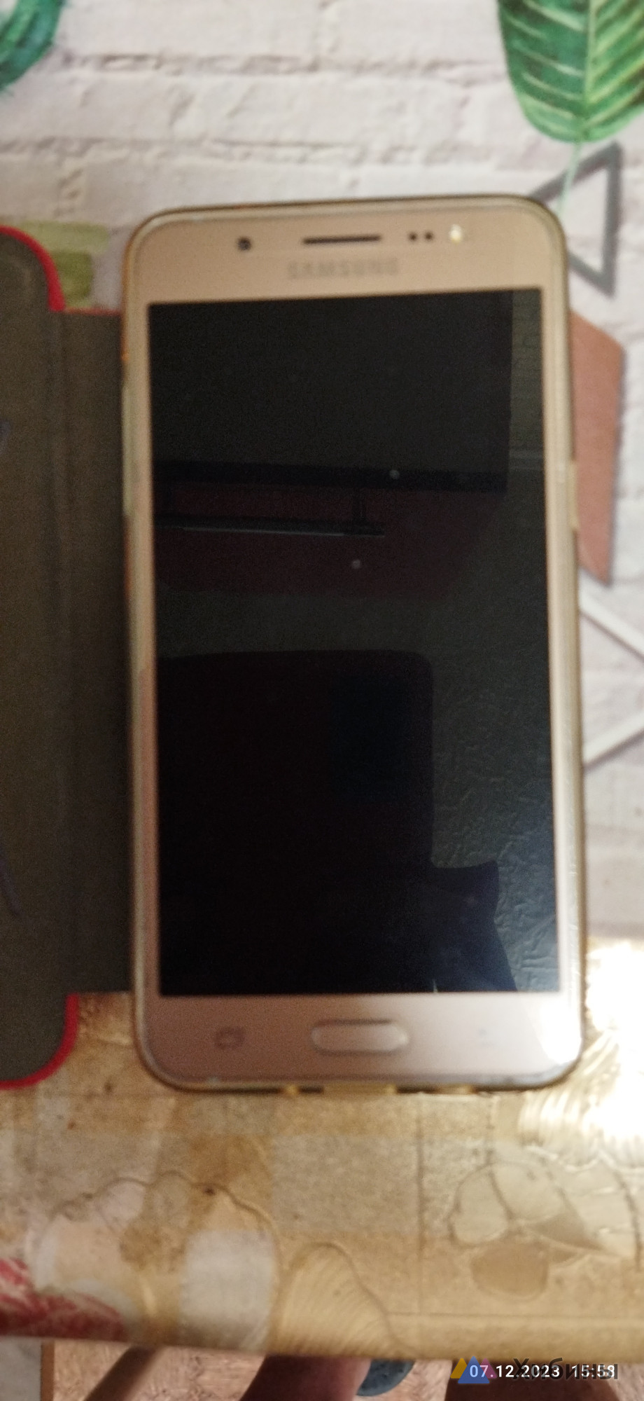 Телефон SAMSUNG J5