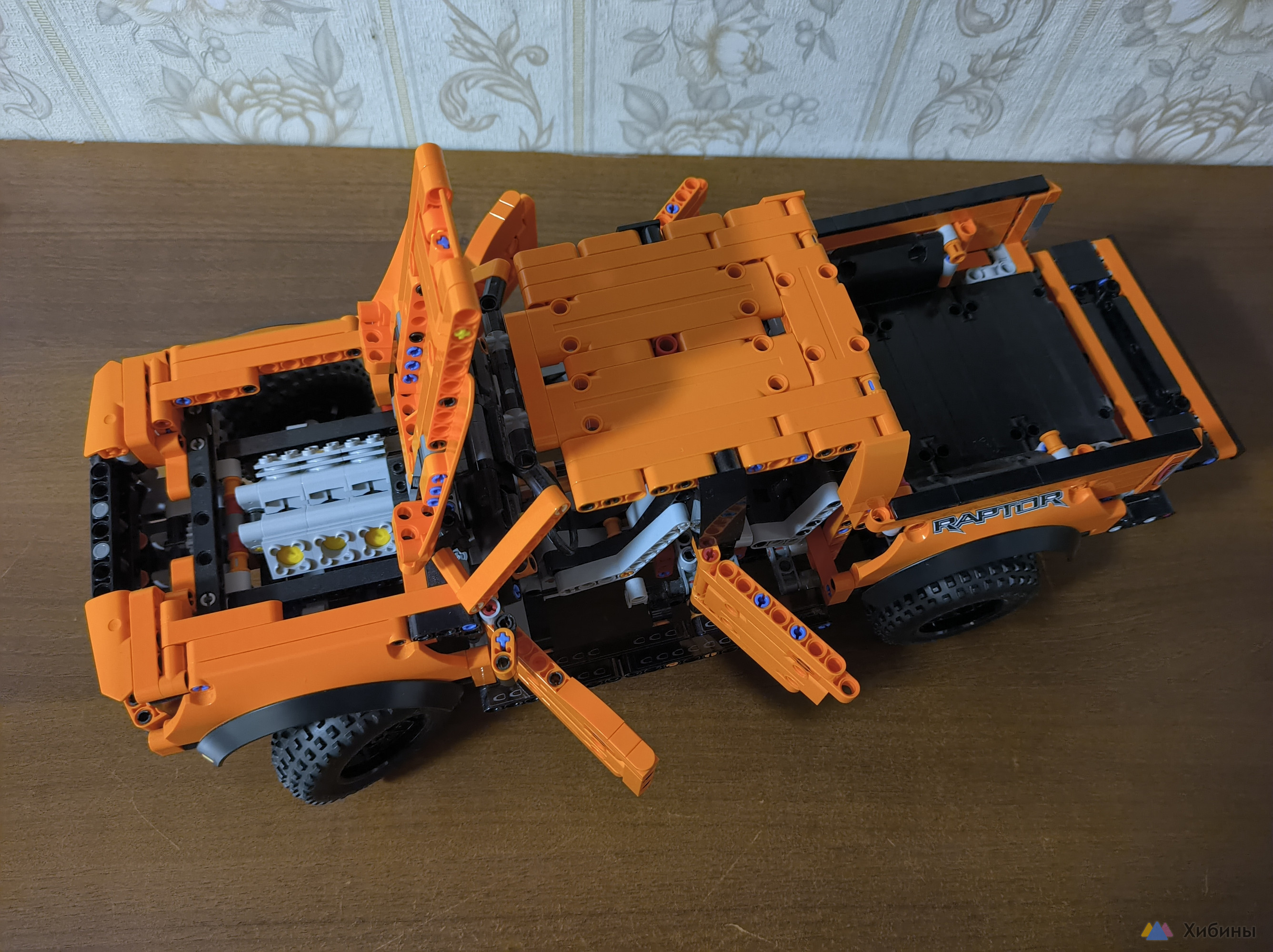 Конструктор Lego Ford F-150 Raptor