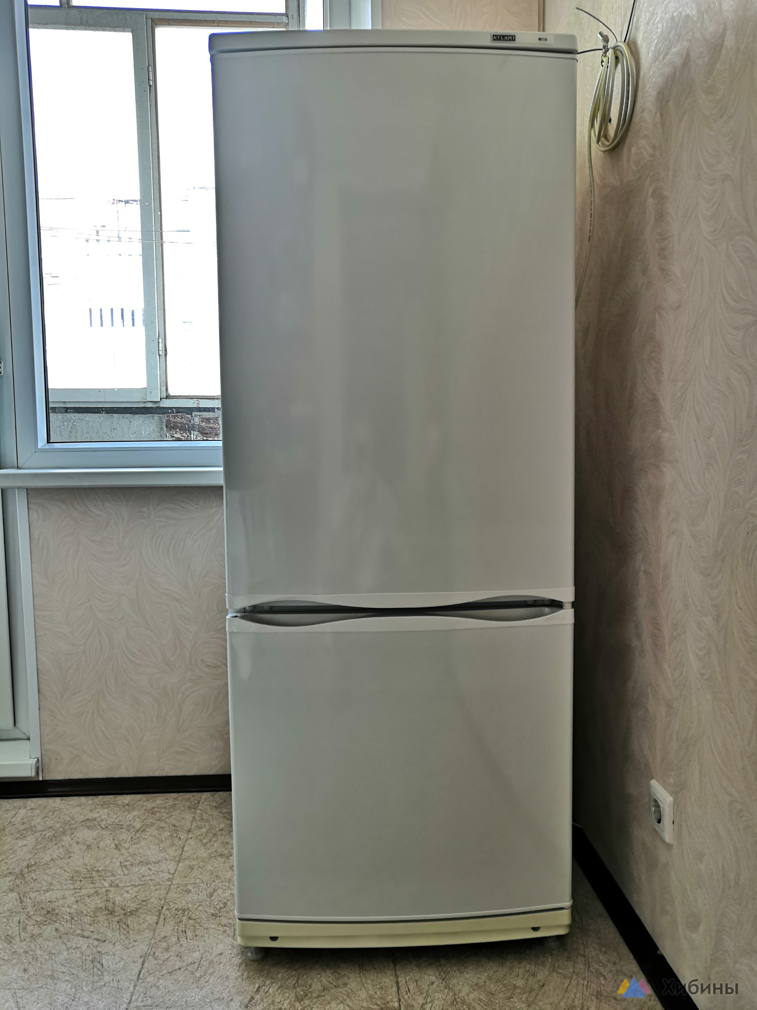 Продам холодильник