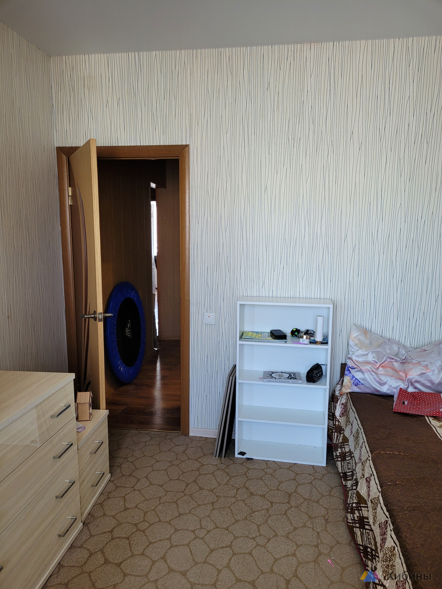 Продам 2-комнатную квартиру