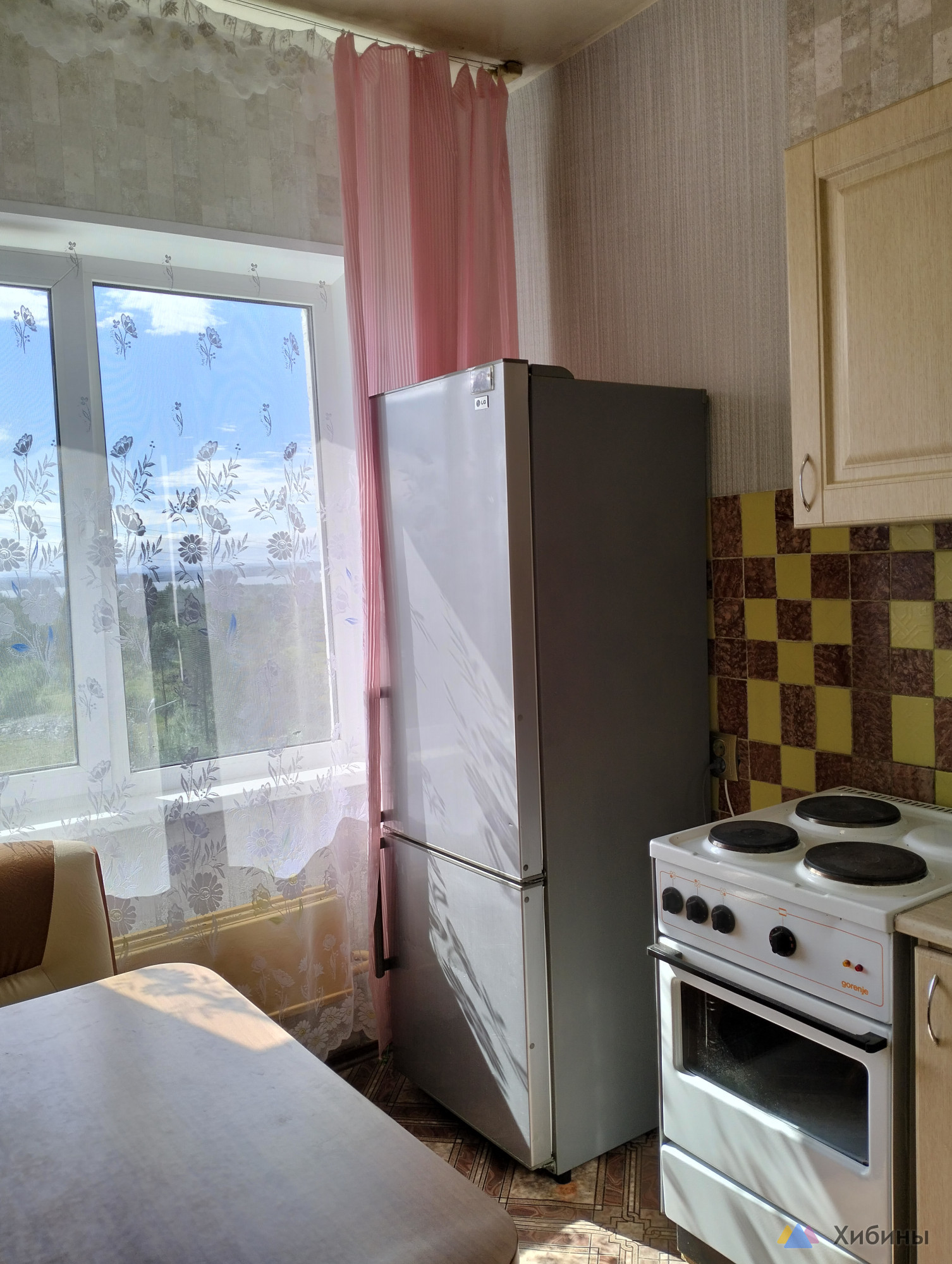 Продам 2-комнатную квартиру улучшенной планировки