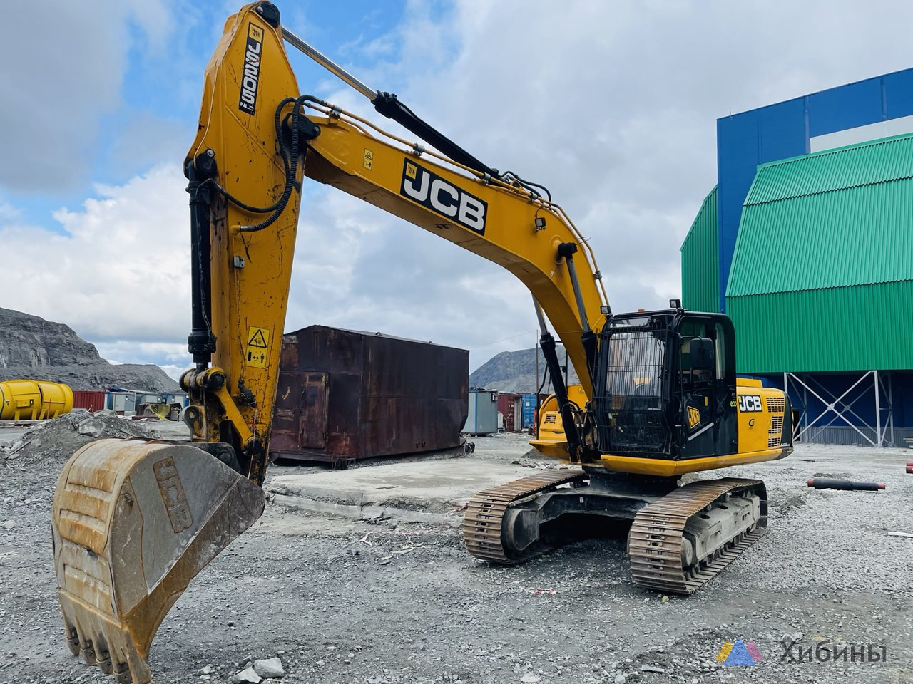 Гусеничный экскаватор JCB JS 205NLC, 2019 c ГИДРОМОЛОТОМ HM1850