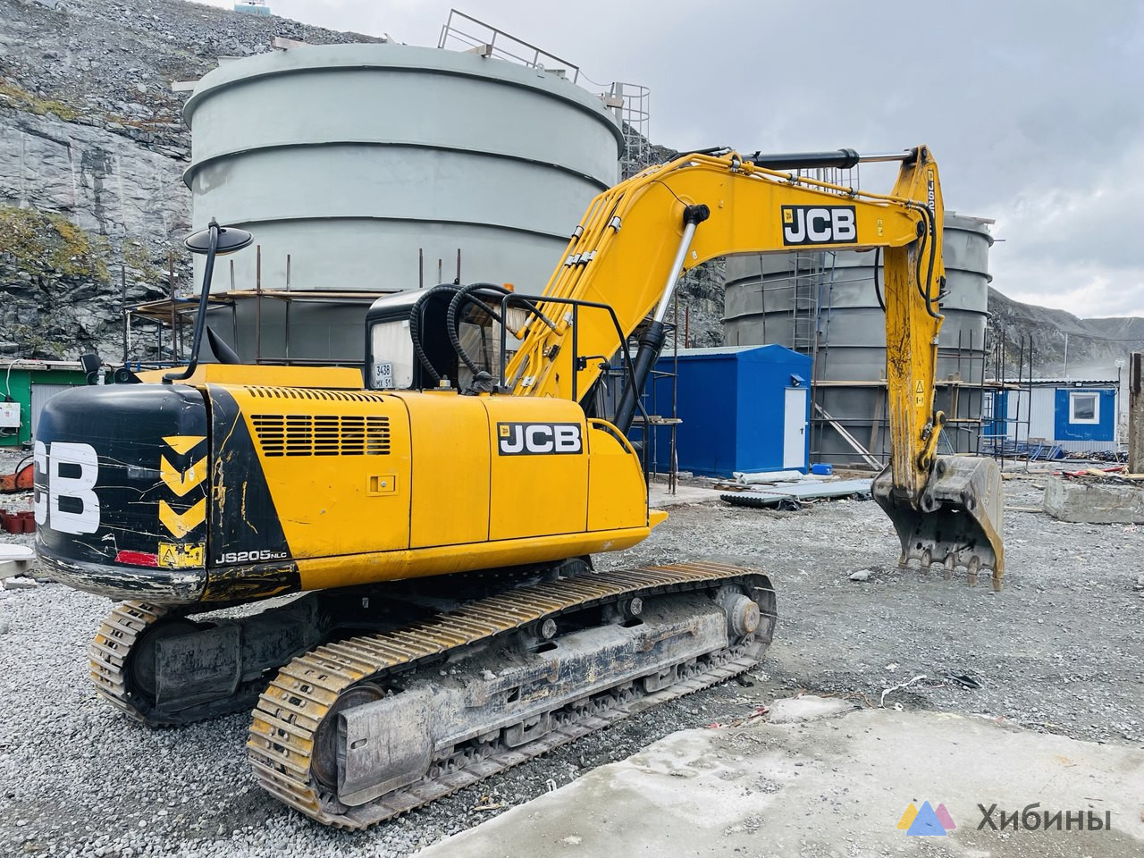 Гусеничный экскаватор JCB JS 205NLC, 2019 c ГИДРОМОЛОТОМ HM1850