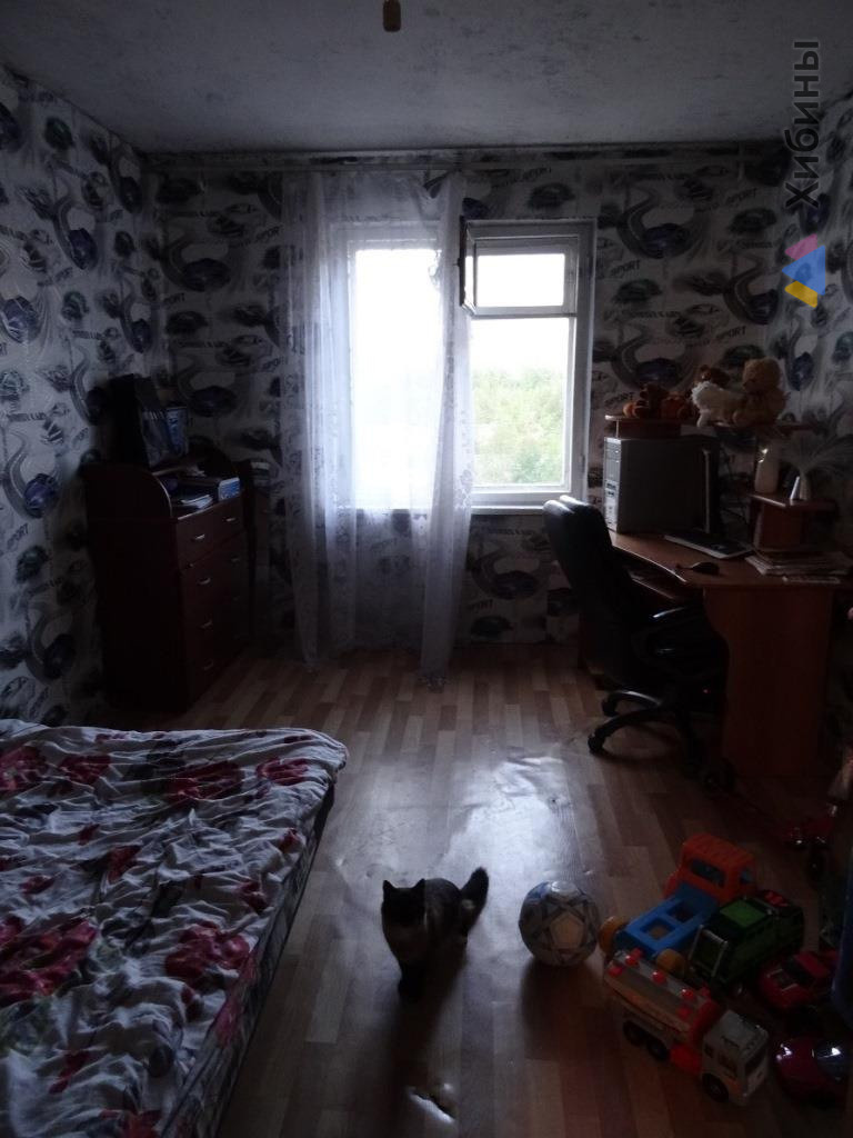 Продам 4-комнатную квартиру