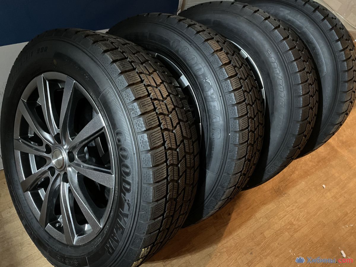 Goodyear R17 225/60 5/114. 3