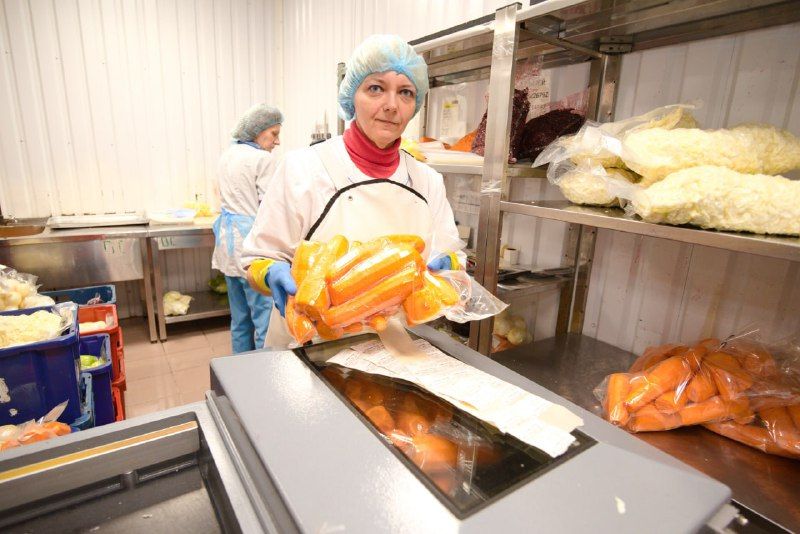 Центр школьного питания Мурманск. Школьное питание. Горячее питание в школе. 27 Тысяч учащихся в Мурманске обеспечиваются школьным питанием.