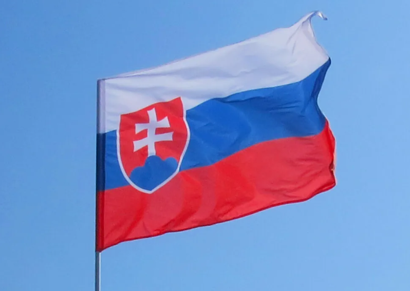 Лавочка закрывается: правительство Словакии официально объявило о прекращении военной помощи Украине