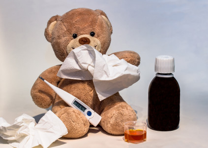 «Ни в коем случае не делайте этого»: известный врач Краснов дал работающий совет по эффективной борьбе с простудой — иначе будет хуже