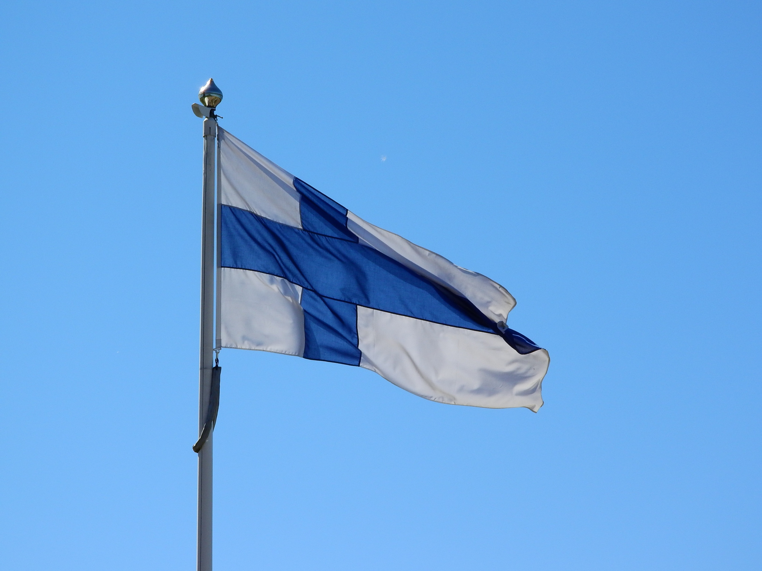 Финские военные начали строительство заграждений на границе с Мурманской областью