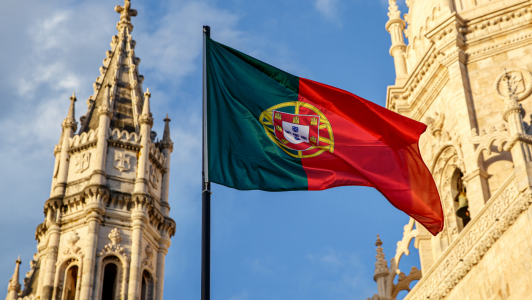 «Лавочка теперь закрыта»: Президент Португалии отправил в отставку кабмин из-за коррупции