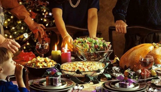 «И деньги будут, и здоровье»: астролог Тамара Глоба рассказала, какие блюда обязательно должны быть на столе в Новый год-2024