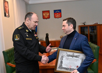 Губернатор Мурманской области Чибис получил грамоту от Сергея Шойгу