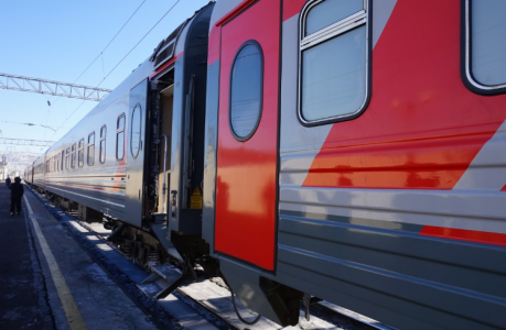 В России обновляют поезда: Какие теперь будут вагоны — и купейные, и плацкартные станут намного комфортнее