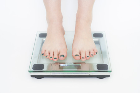 «Вы из-за этого толстеете»: врач Мелехин назвал неожиданную причину быстрого набора веса — для мужчин это вообще катастрофа