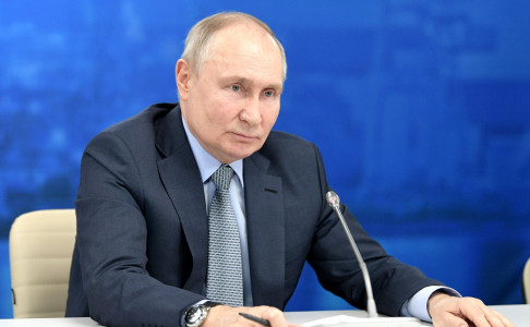 Никаких «чудиков», обнажающих гениталии: Владимир Путин назвал тех, кто должен формировать будущую элиту страны