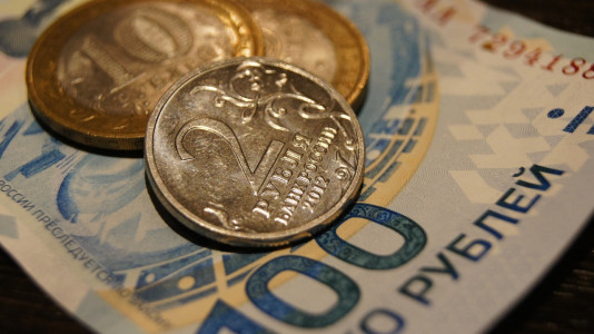 «Существует серьезная угроза»: Экономист Лобода предупредил, что станет с курсом доллара в мае 2024-го