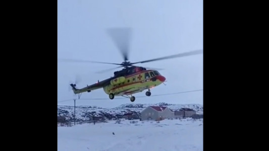 Спасти любой ценой: пациента эвакуировали из Териберки на вертолете