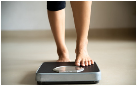 Тяжелая ноша: когда лишние килограммы повышают риск развития рака — объяснила врач