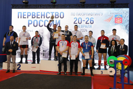 Победители и рекорды: результаты Первенства России по пауэрлифтингу в Мурманске
