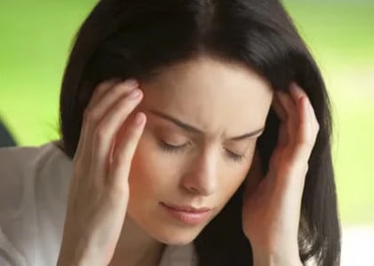 «Потому голова и болит так часто»: врач Шиндряева назвала продукты, от которых нужно отказаться людям с мигренью — иначе всю жизнь придется сидеть на таблетках