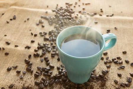 «Лишаете организм кальция»: врач Павлова назвала главную ошибку любителей кофе — пьют его не в то время