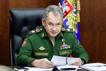 НАТО стремительно подбирается к границам России: Шойгу сделал экстренное заявление
