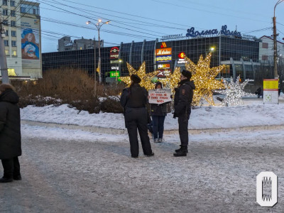 К мурманской активистке и стороннице оппозиции Нагорных в суд вызвали скорую