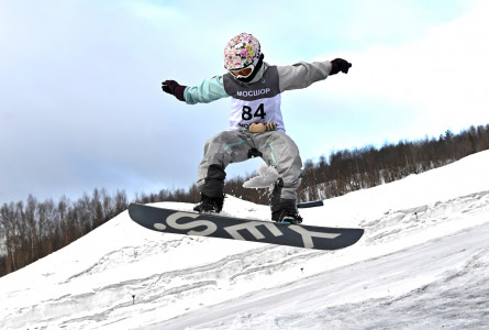 Сильнейшие сноубордисты Мурманска победили на соревнованиях в рамках Праздника Севера