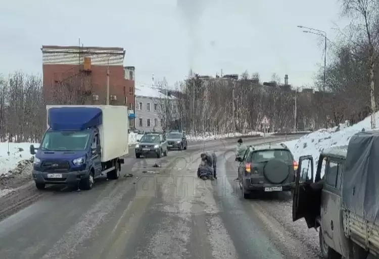 В Коле под колеса «Форда» попала пенсионерка