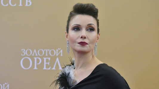«Людям хотелось бы»: Актриса Александра Урсуляк рассказала, почему в России так любят киносказки