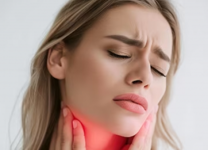Тяжкое последствие невылеченных ангин: Мясников предупредил о неочевидной опасности частой боли в горле