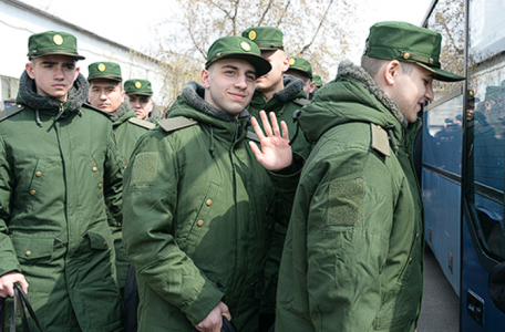Путин подписал указ: названо число россиян, которых отправят в армию весной 2024 года