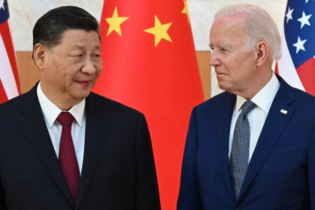 Жесткий ультиматум: Си Цзиньпин открыто заявил Байдену, что он думает о Тайване, и указал, куда Штатам пойти и чем заняться