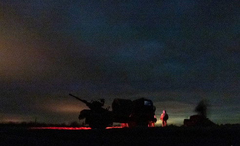 Более 10 взрывов: над Ейском всю ночь работала система ПВО — где были атаки
